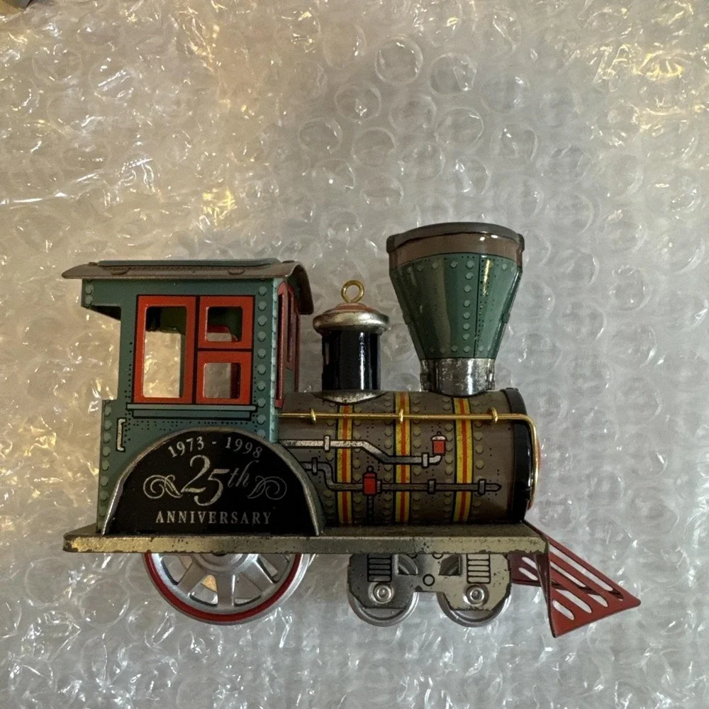 1998 Hallmark Keepsake Ornament - Tin Locomotive Anniversary Edition
